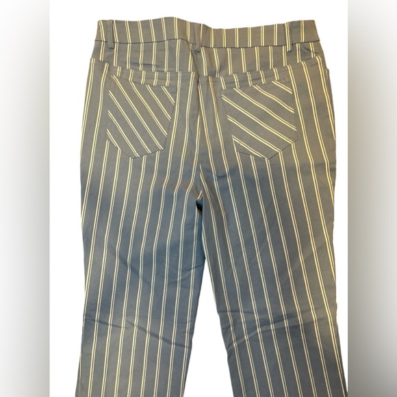 Forever 21 pin stripe pants size L - Picture 5 of 8